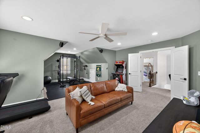 117 Cobblepoint Way, Holly Springs, NC 27540