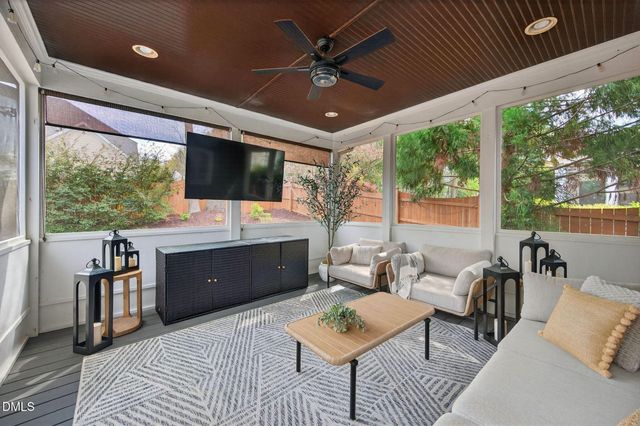 117 Cobblepoint Way, Holly Springs, NC 27540