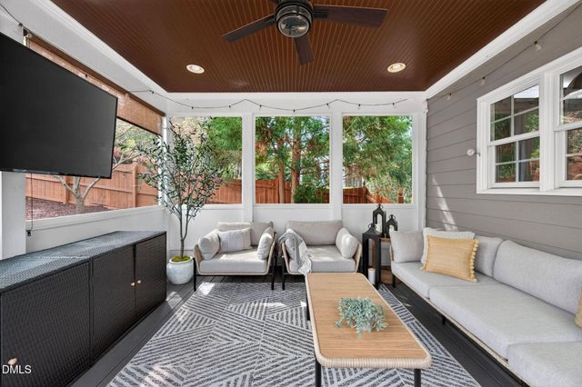 117 Cobblepoint Way, Holly Springs, NC 27540