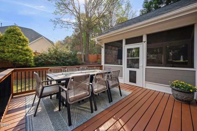 117 Cobblepoint Way, Holly Springs, NC 27540