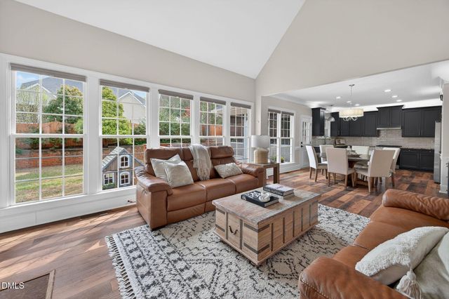 117 Cobblepoint Way, Holly Springs, NC 27540