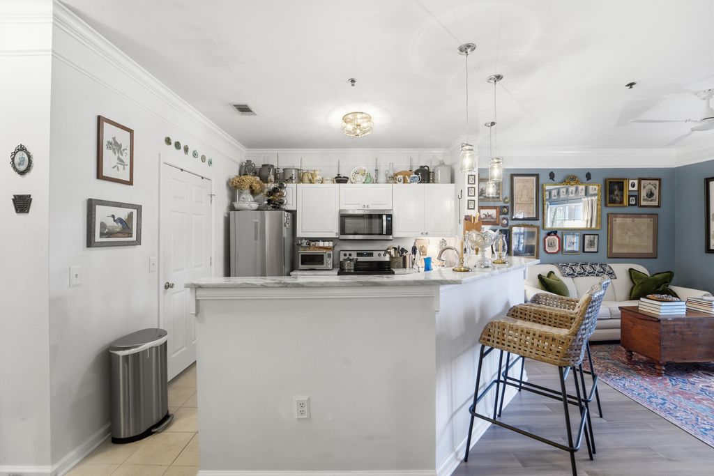 Image 16 of property listing at 1423 Telfair Way, Charleston, SC 29412