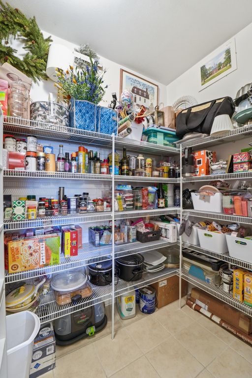 Image 18 of property listing at 1423 Telfair Way, Charleston, SC 29412