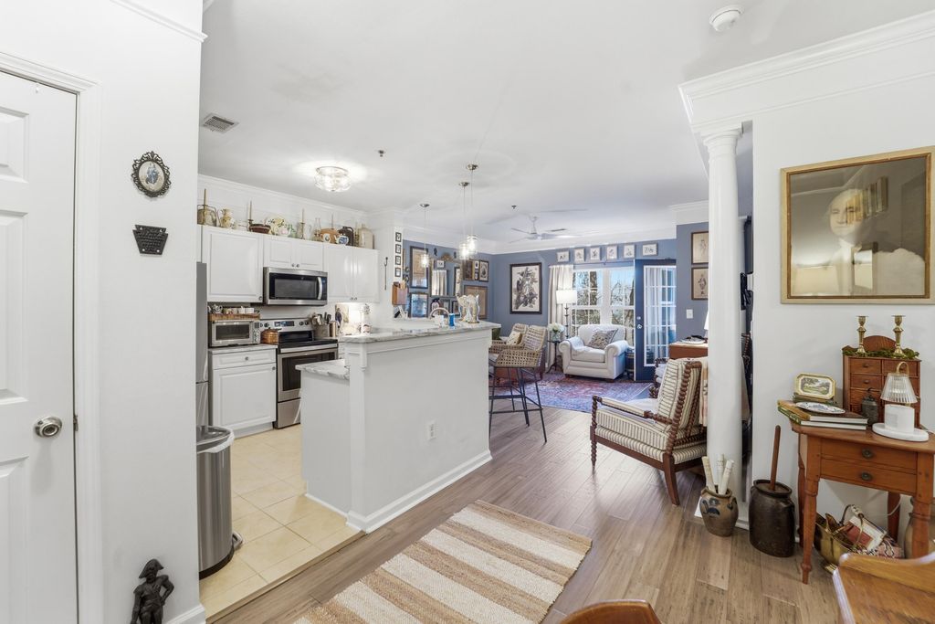 Image 24 of property listing at 1423 Telfair Way, Charleston, SC 29412