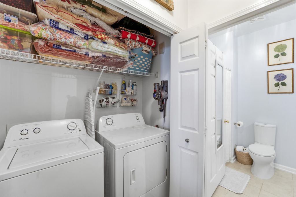 Image 25 of property listing at 1423 Telfair Way, Charleston, SC 29412