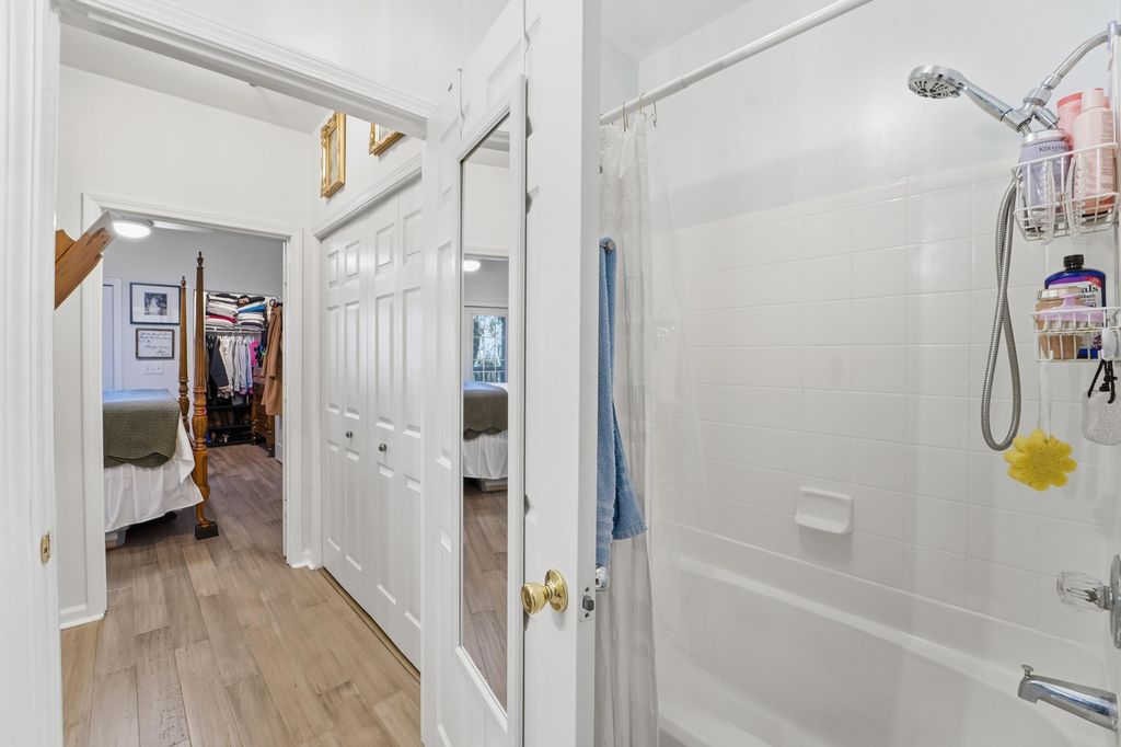 Image 29 of property listing at 1423 Telfair Way, Charleston, SC 29412