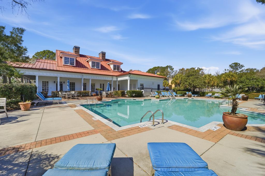 Image 37 of property listing at 1423 Telfair Way, Charleston, SC 29412