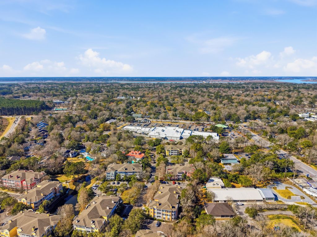 Image 42 of property listing at 1423 Telfair Way, Charleston, SC 29412