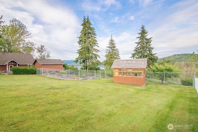 104 E Zola Drive, Cinebar, WA 98533