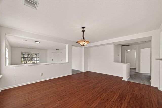 4719 Silver Spruce Lane, Friendswood, TX 77546