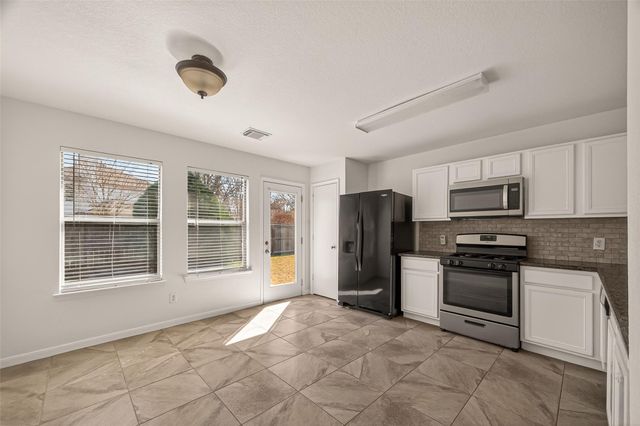 4719 Silver Spruce Lane, Friendswood, TX 77546