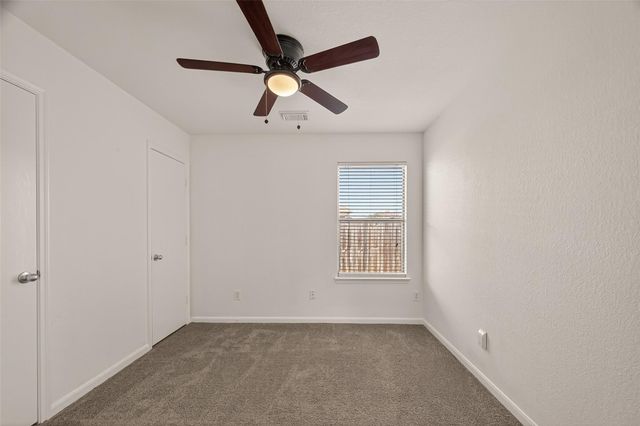 4719 Silver Spruce Lane, Friendswood, TX 77546