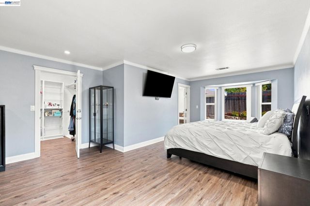 31262 San Andreas Dr, Union City, CA 94587