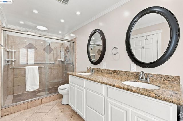 31262 San Andreas Dr, Union City, CA 94587