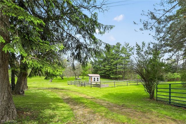 9509 Shaw Road, Spencer, OH 44275