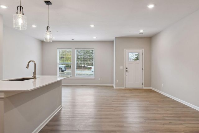 2438 Blossom Circle N, Long Lake, MN 55356