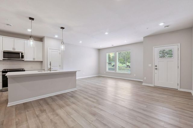 2438 Blossom Circle N, Long Lake, MN 55356