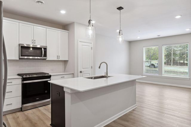 2438 Blossom Circle N, Long Lake, MN 55356