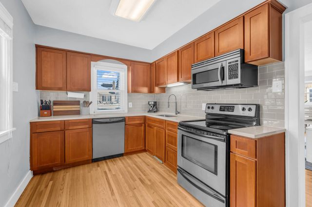 1160 James Avenue, Saint Paul, MN 55105