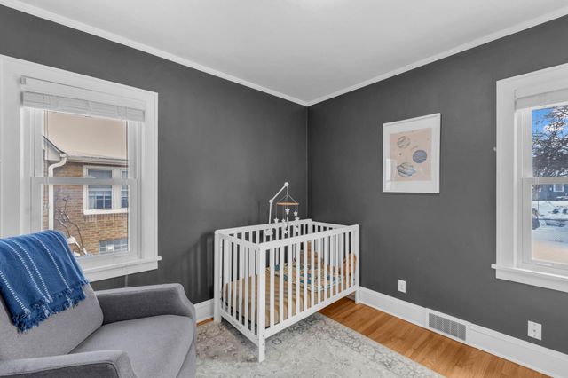 1160 James Avenue, Saint Paul, MN 55105