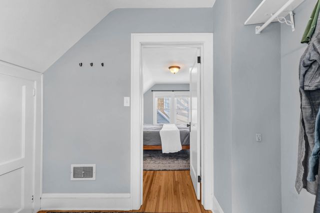 1160 James Avenue, Saint Paul, MN 55105