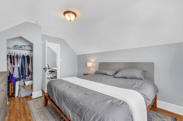 1160 James Avenue, Saint Paul, MN 55105