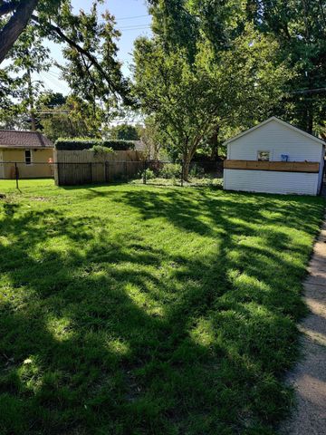 1160 James Avenue, Saint Paul, MN 55105