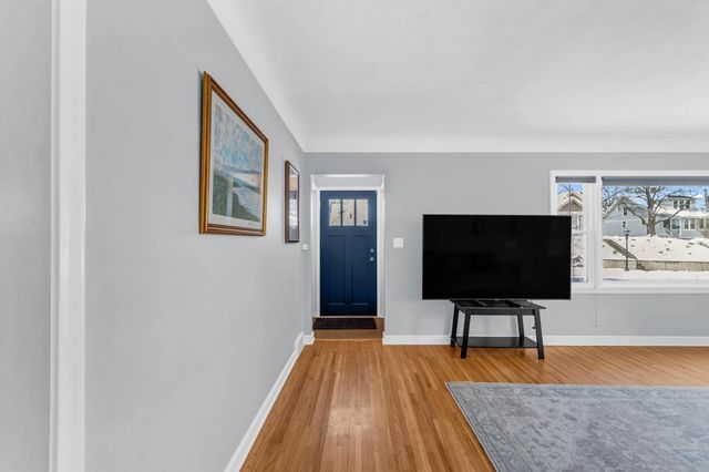 1160 James Avenue, Saint Paul, MN 55105