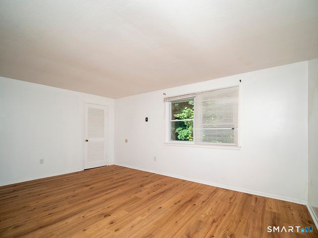 38 Mettler Street, Woodbridge, CT 06525