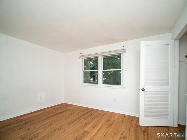 38 Mettler Street, Woodbridge, CT 06525