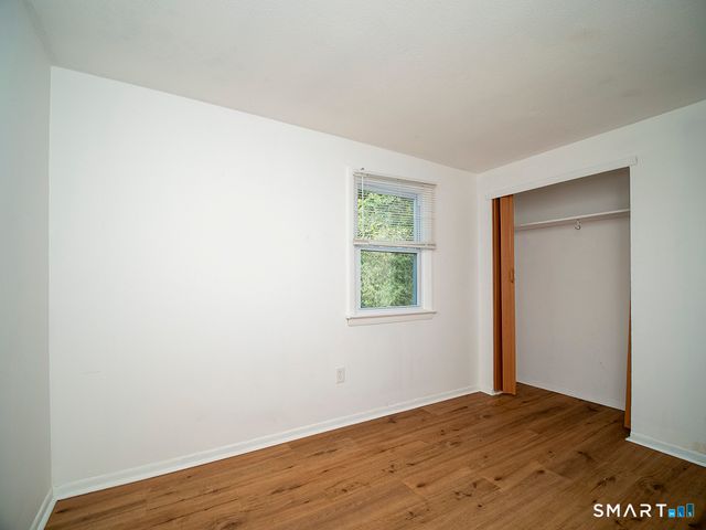 38 Mettler Street, Woodbridge, CT 06525