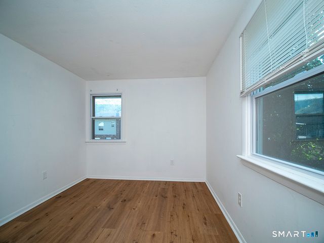 38 Mettler Street, Woodbridge, CT 06525
