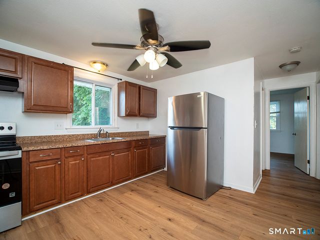 38 Mettler Street, Woodbridge, CT 06525