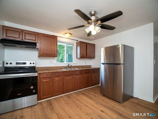 38 Mettler Street, Woodbridge, CT 06525
