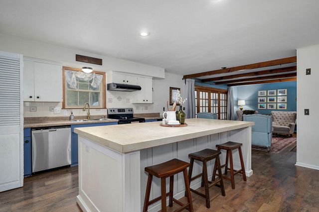 339 S Cedarbrook, Monett, MO 65708