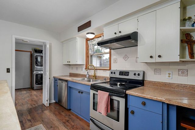 339 S Cedarbrook, Monett, MO 65708