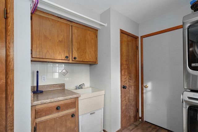 339 S Cedarbrook, Monett, MO 65708