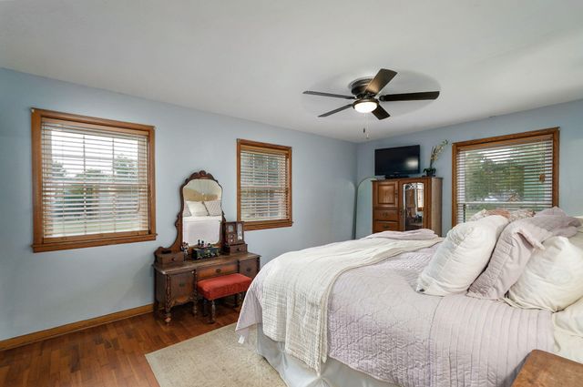 339 S Cedarbrook, Monett, MO 65708