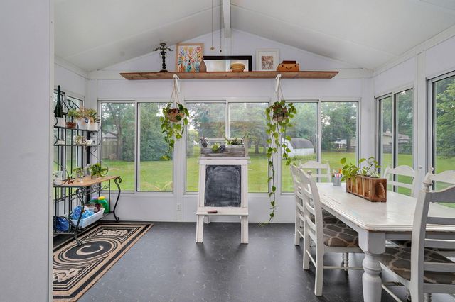 339 S Cedarbrook, Monett, MO 65708