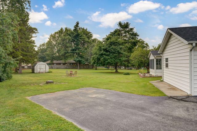 339 S Cedarbrook, Monett, MO 65708