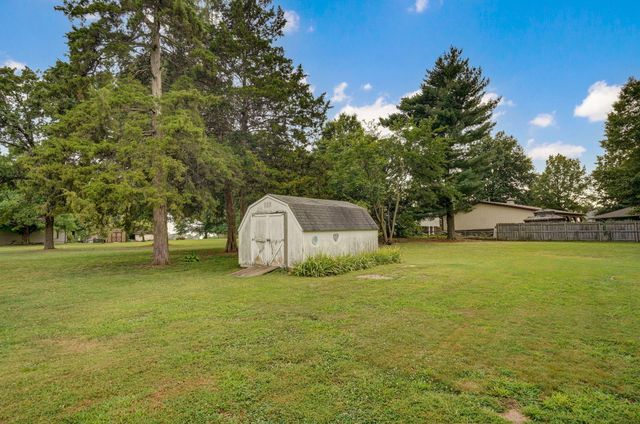 339 S Cedarbrook, Monett, MO 65708