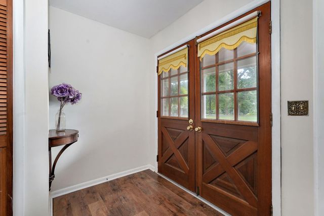 339 S Cedarbrook, Monett, MO 65708