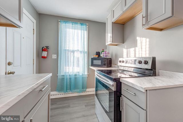 516 N WEST AVE, Vineland, NJ 08360