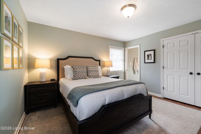 9820 Tiverton Way, Louisville, KY 40242