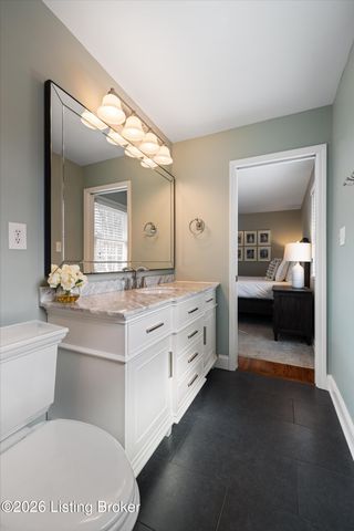 9820 Tiverton Way, Louisville, KY 40242