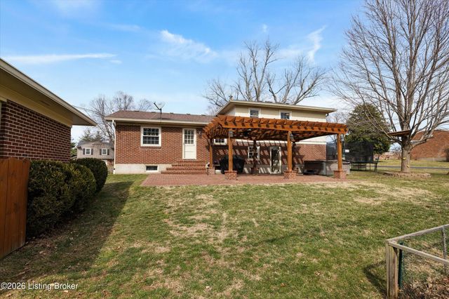 9820 Tiverton Way, Louisville, KY 40242