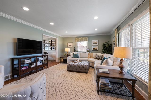 9820 Tiverton Way, Louisville, KY 40242