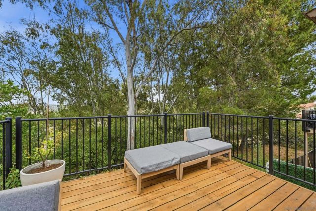 6540 Corte Valdez, Carlsbad, CA 92009