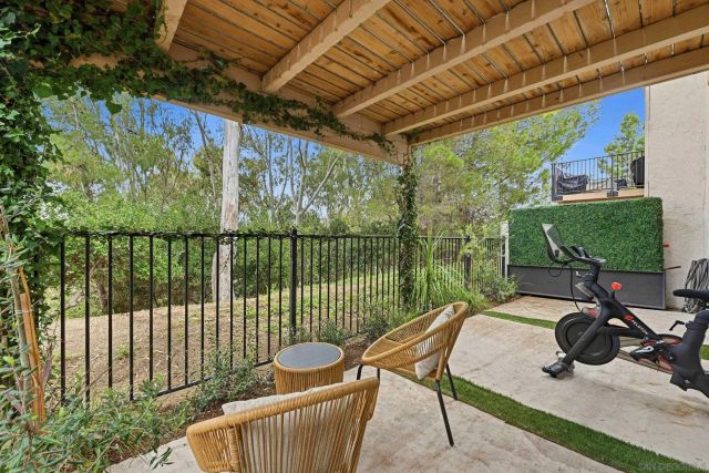 6540 Corte Valdez, Carlsbad, CA 92009