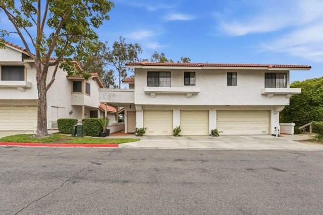 6540 Corte Valdez, Carlsbad, CA 92009